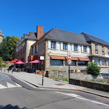 Hotel Restaurant Du Lac Combourg Kültér fotó