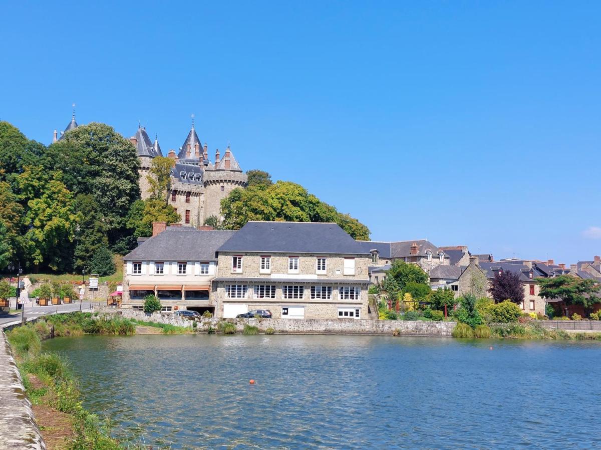 Hotel Restaurant Du Lac Combourg Kültér fotó